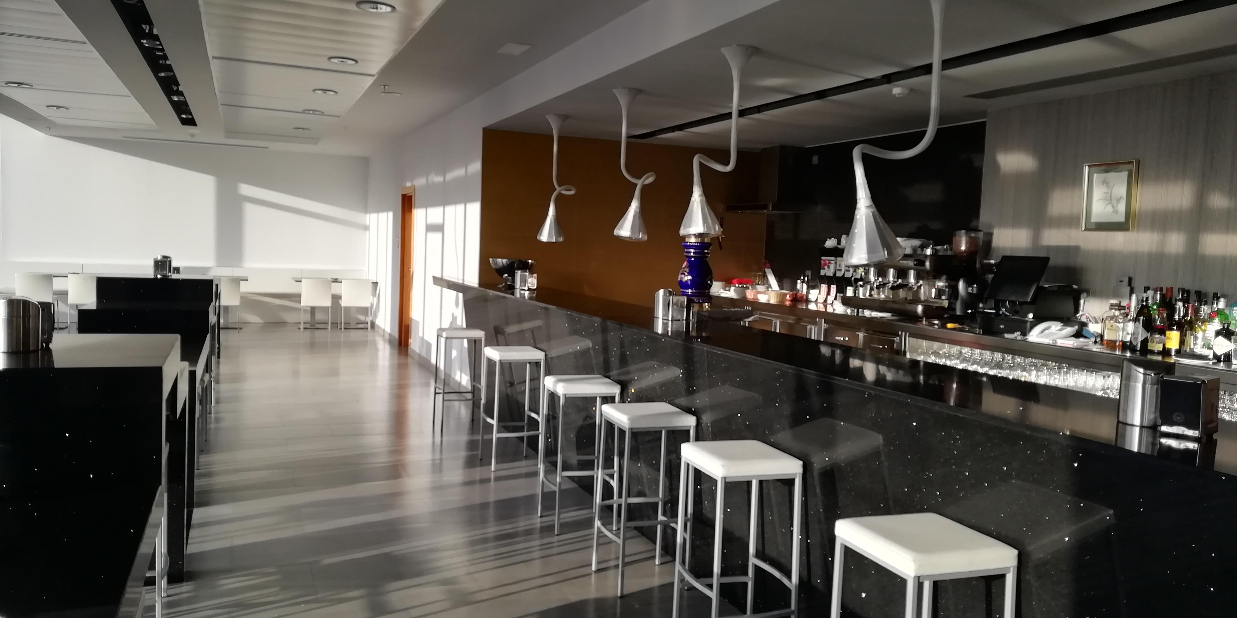 Hotel Ciudad De Ponferrada, Ascend Hotel Collection Bagian luar foto